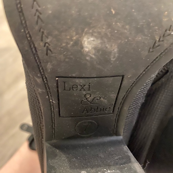 Lexi & Abbie | Black Heeled Booties with side zipper | Size 7 - Picture 6 of 6